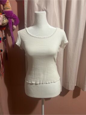 Women's White Ribbed Scoop Neck Short Sleeve Top